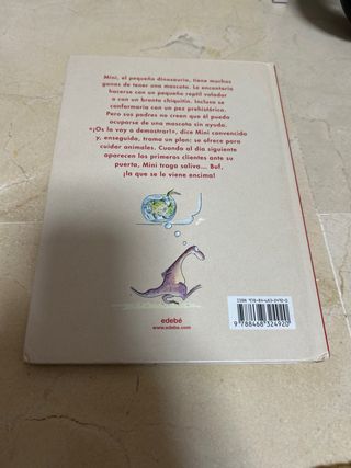 MINI SAURIO quiere una mascota (Minnie Saurus) ...