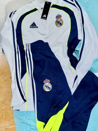 Chándal Adidas Real Madrid Talla M