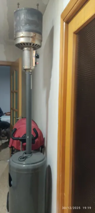 Estufa exterior de metal