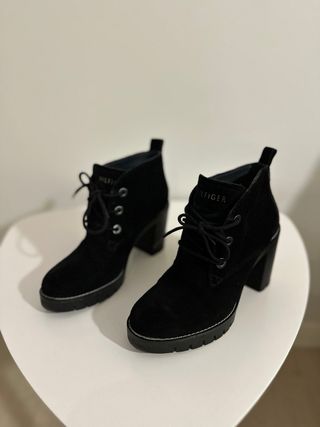 Stivaletti Tommy Hilfiger n.37