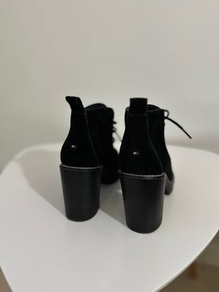 Stivaletti Tommy Hilfiger n.37