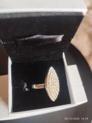 ANILLO PLATA con pedrería