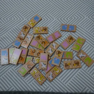 Dominó infantil animales de madera