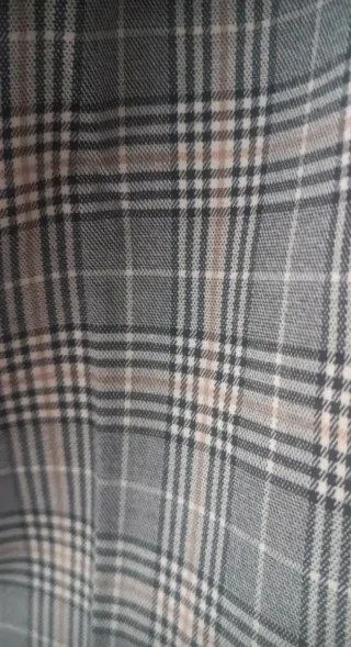 Pantalón cuadros Mango