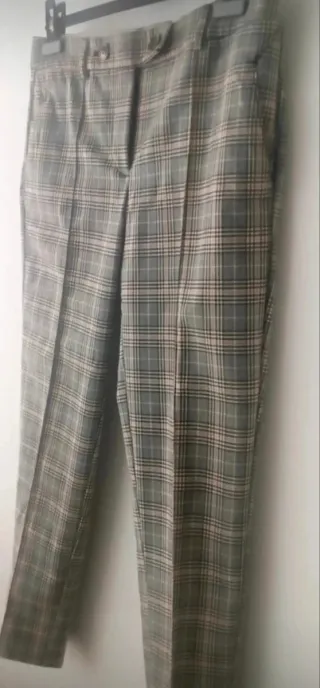 Pantalón cuadros Mango