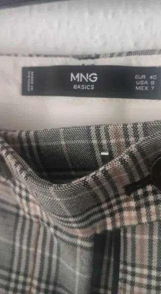 Pantalón cuadros Mango