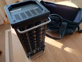 Midas MR18 Mezclador Digital + Bolsa