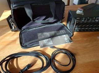 Midas MR18 Mezclador Digital + Bolsa