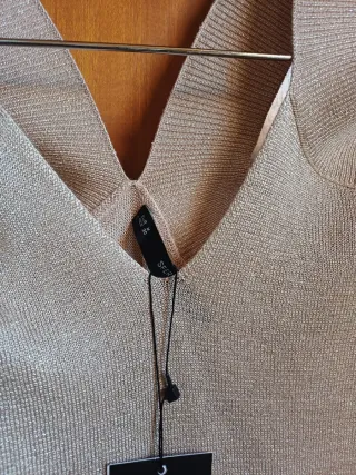 Jersey dorado brillante