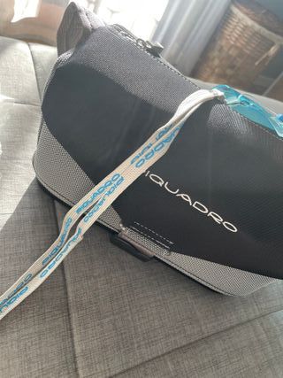 Beauty Piquadro Borsa Nera e Grigia