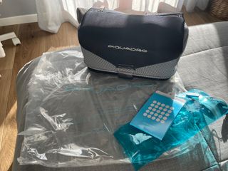 Beauty Piquadro Borsa Nera e Grigia