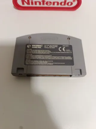 Cartuccia del videogioco Doom per Nintendo 64