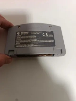 Cartuccia del videogioco Doom per Nintendo 64