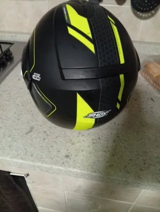 Casco SHOX Modular Negro y verde florecente