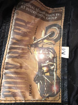 Chaqueta de buen cuero para mujer.