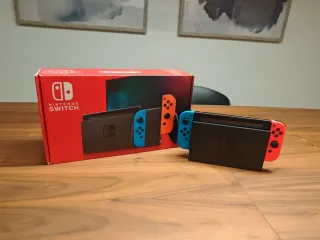 Nintendo Switch + 8 Juegos