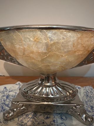 Jarrón decorativo metal y madera