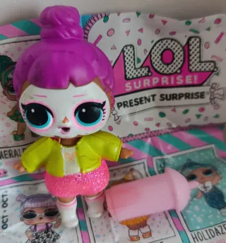Muñeca LOL Surprise Present Surprise