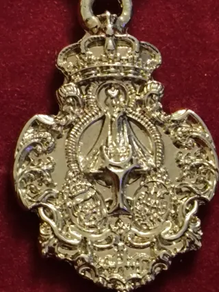 Medalla Virgen de la Cabeza Plata