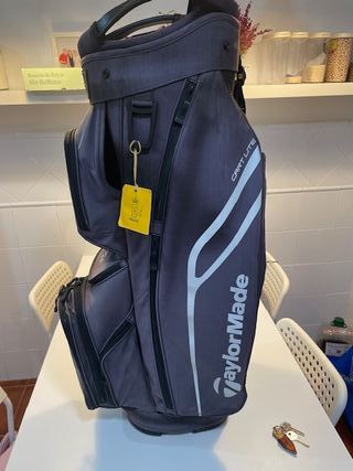 2 Bolsas de Palos de Golf 1 Srixon y 1 Taylormade