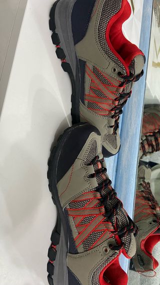 Botas Montaña Regatta Isotex Waterproof verde/Rojo