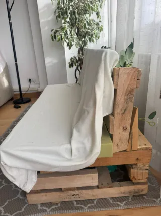 Sofá Palet Madera y Espuma