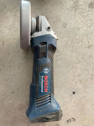 Radial Bosch a Batería + Taladro + Cargador18v