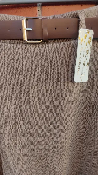 Falda larga acampanada