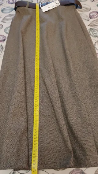 Falda larga acampanada