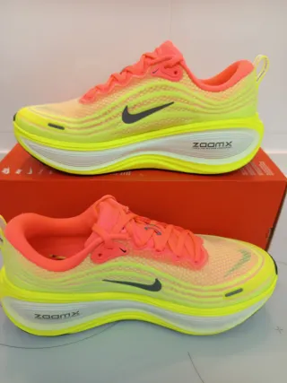 Nike Vomero Plus T42'5