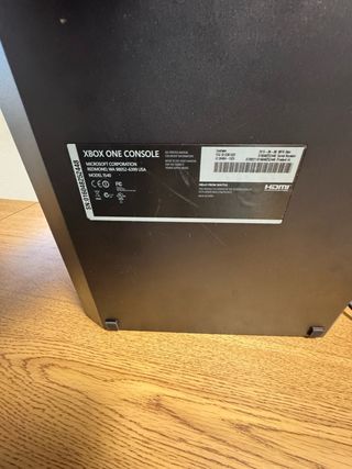 Xbox One Negra + Juegos y Mando