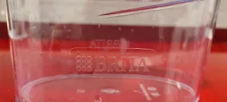 Jarra Brita Transparente y Blanca