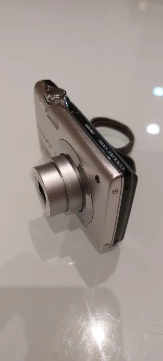 Cámara Digital Nikon Coolpix S3000 Plata