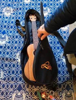 Ukelele Lanai con funda