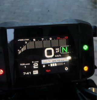 8.000km ! MT 09