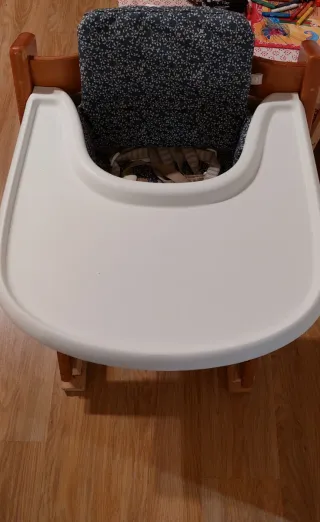 Trona Montessori para niños