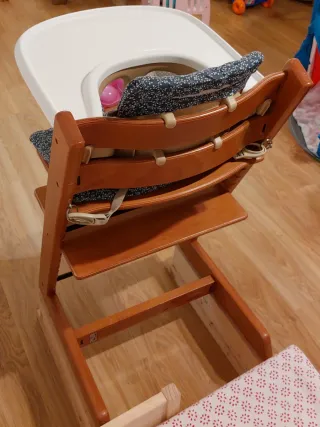 Trona Montessori para niños