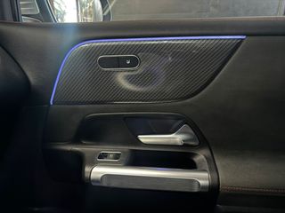 Mercedes-Benz GLB GLB 200 d