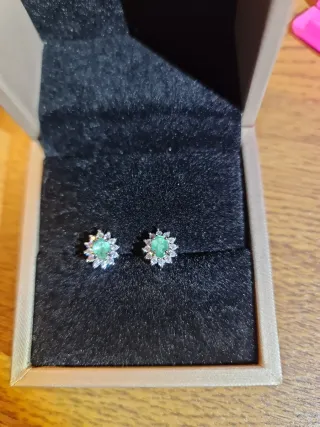 Pendientes Esmeraldas colombianas