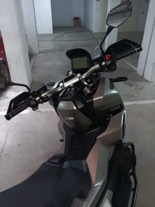 Honda X-ADV 750 (Agosto 2020).