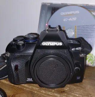 Cámara Olympus E-420 + 2 objetivos