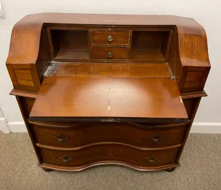 Escritorio de madera estilo inglés