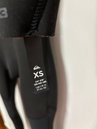 Traje de neopreno Quiksilver negro surf