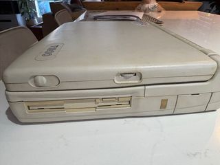 Ordenador Toshiba T1800/60 Histórico
