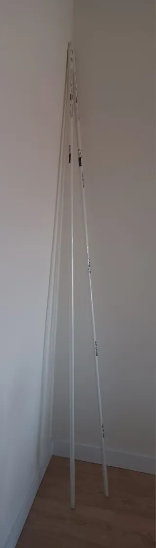 Barra cortinas IKEA y soportes.