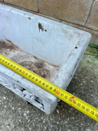 JARDINERA DE PIEDRA DECORADA