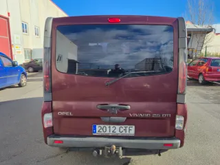 Opel Vivaro 2004