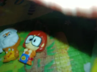 Muñecos sonic, Scooby, superhéroes etc