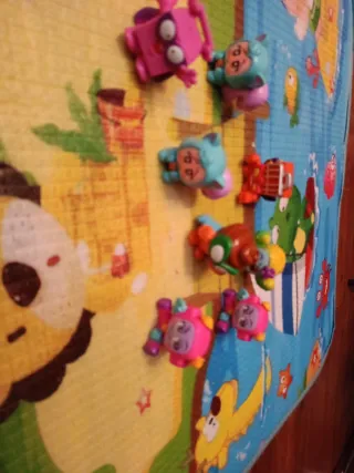 Muñecos sonic, Scooby, superhéroes etc