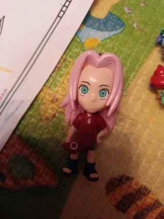 Muñecos sonic, Scooby, superhéroes etc